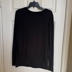 ALO Yoga Black Soho High/Low Long Sleeve Top
